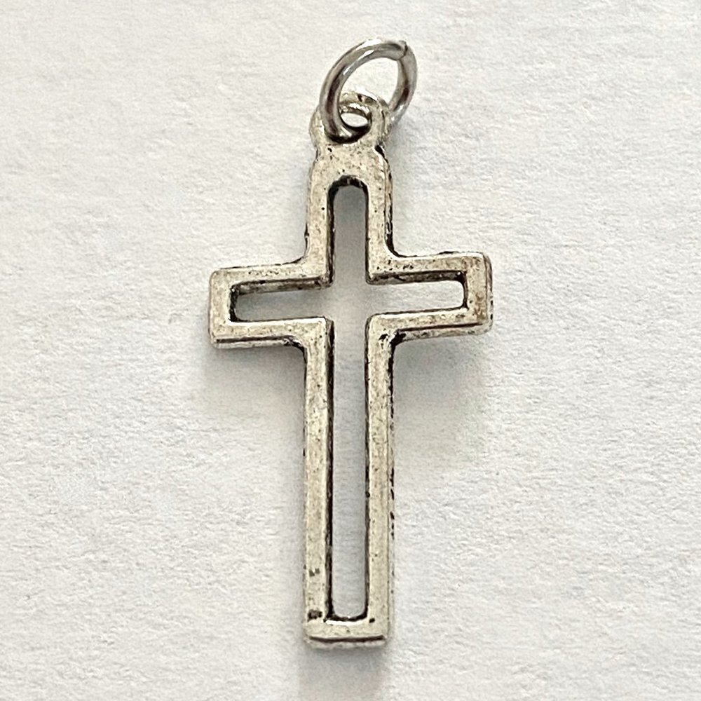 As low as $2! Antique Silver Open Cross Alloy Pendant Charms 4/PK